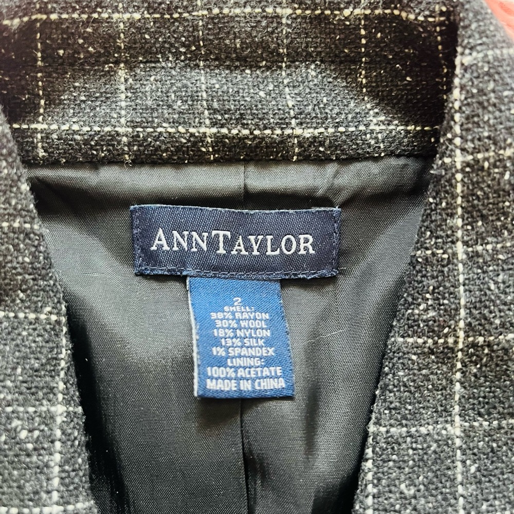 Ann Taylor Vintage Blazer Jacket Women's Size 2 Black check print - Picture 2 of 3